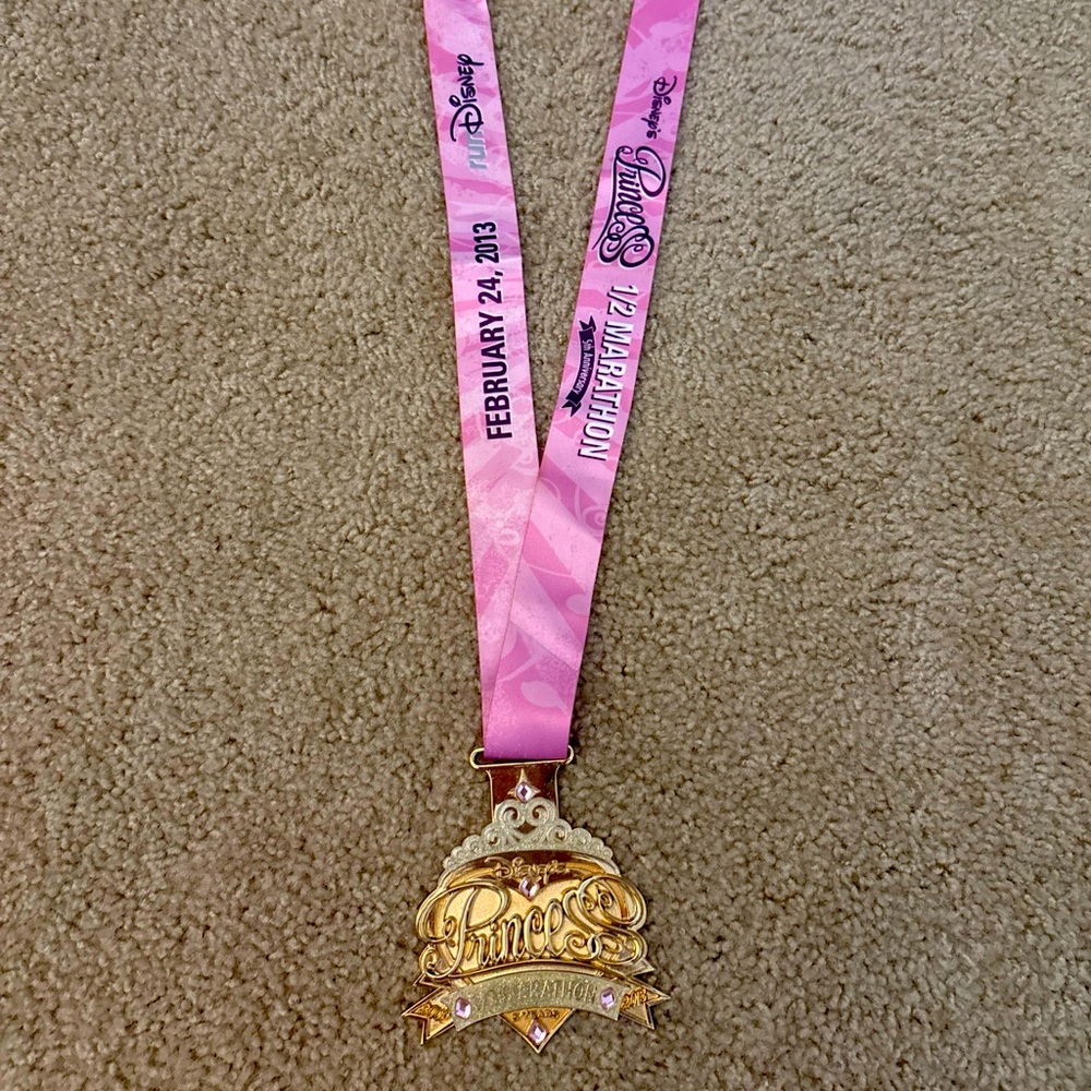 2012 Rundisney Princess Half Marathon Medal